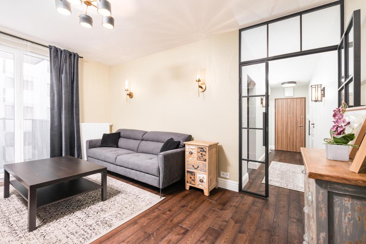 Fort Wola 12A By Homeprime Varşovia Exterior foto